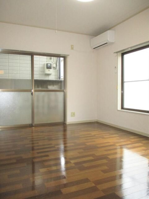 【居間・リビング】 | カルダスサカイ | ゆったり過ごせるリビングです