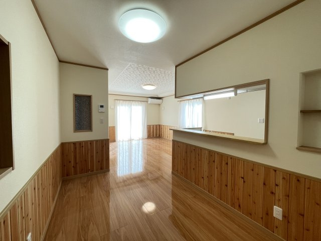 八戸市大字新井田字重地下のダイニング