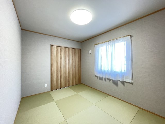 八戸市大字新井田字重地下の和室