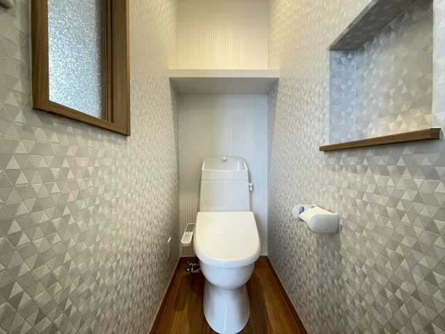 八戸市大字新井田字重地下のトイレ