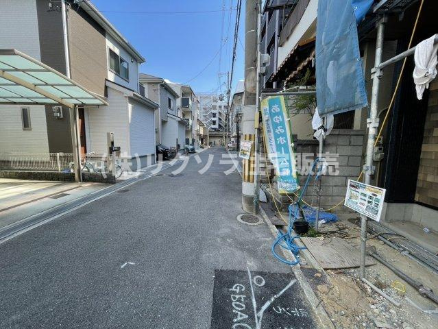 境橋町　新築一戸建ての前面道路含む現地写真|■物件内覧・資金計画相談・住宅ローン相談、リフォーム相談、お問合せ受付中■
※当日・翌日のご内覧、ご相談はお電話でのお問合せがスムーズです！