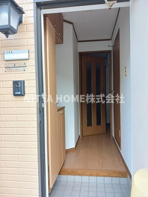 コモドカーサ・アヤⅠの玄関|シューズボックス付きの玄関です★