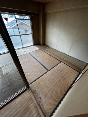 グランドヴィラ三先の寝室