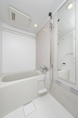 【浴室】 | 新品家具付きマンション博多駅南15(KaGood福岡) | きれいなお風呂です