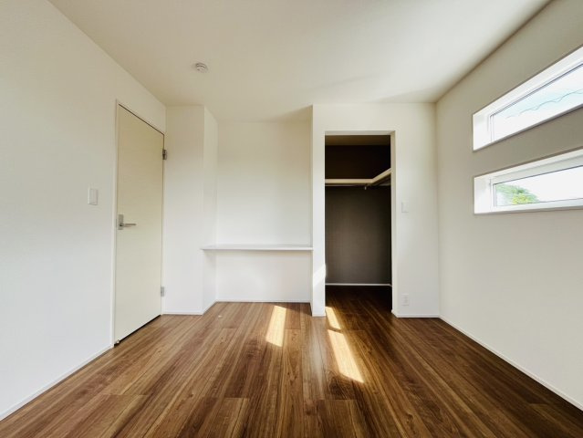 知多市八幡荒井1番1『仲介手数料無料』新築戸建ての洋室