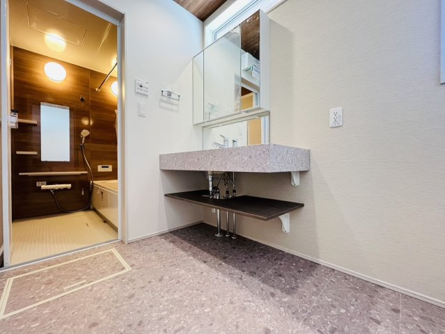 知多市八幡荒井1番1『仲介手数料無料』新築戸建ての洗面所