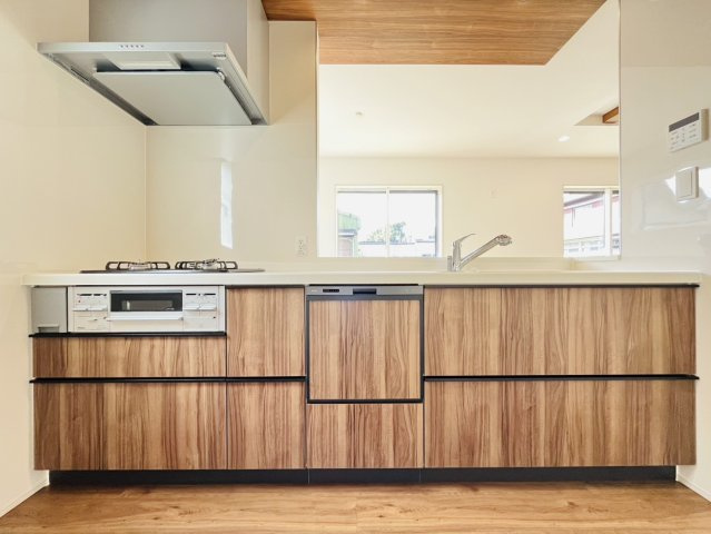 知多市八幡荒井1番1『仲介手数料無料』新築戸建てのキッチン