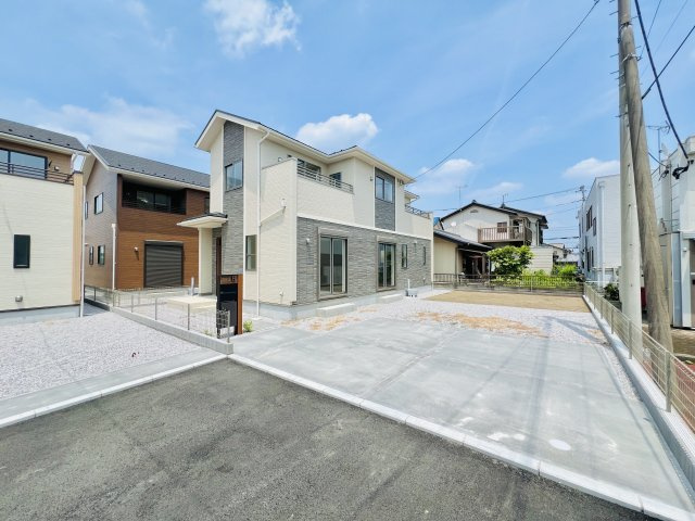 前橋市大友町の前面道路含む現地写真|駐車が得意ではないという方におすすめです♪