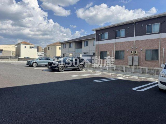 アネシス県庁東の駐車場