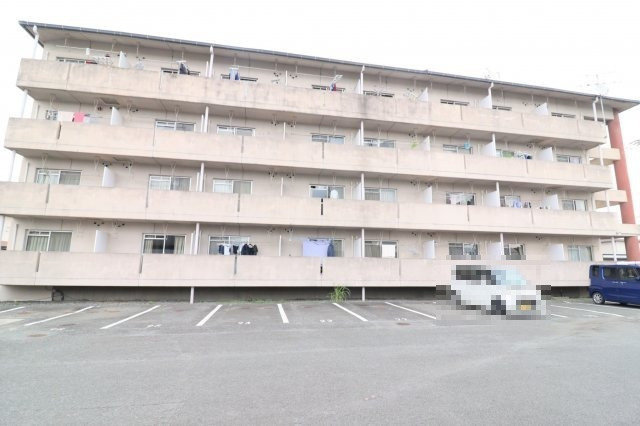 パークリバイエラの外観