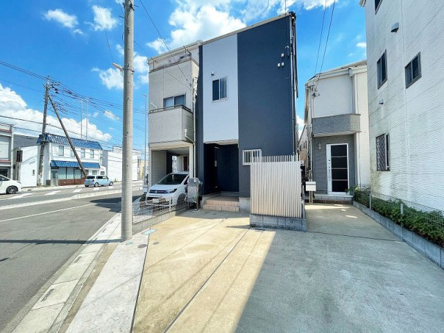 【外観】 | ふじみ野市苗間　中古一戸建住宅　(ふじみ野店) | 東武東上線「ふじみ野」駅徒歩9分
駅近につき、通勤通学やお出かけのしやすい好立地！
急行停車駅の為、都市部へのアクセスも良好です。