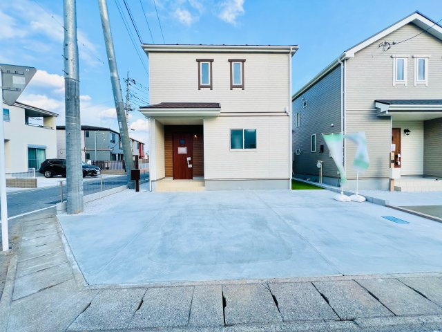 高崎市下小鳥町の外観|駐車スペース2台可◎