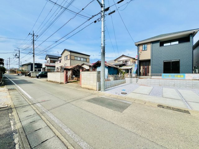 高崎市倉賀野町の前面道路含む現地写真|車の通りも少なく駐車も楽々♪