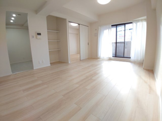 【居間・リビング】