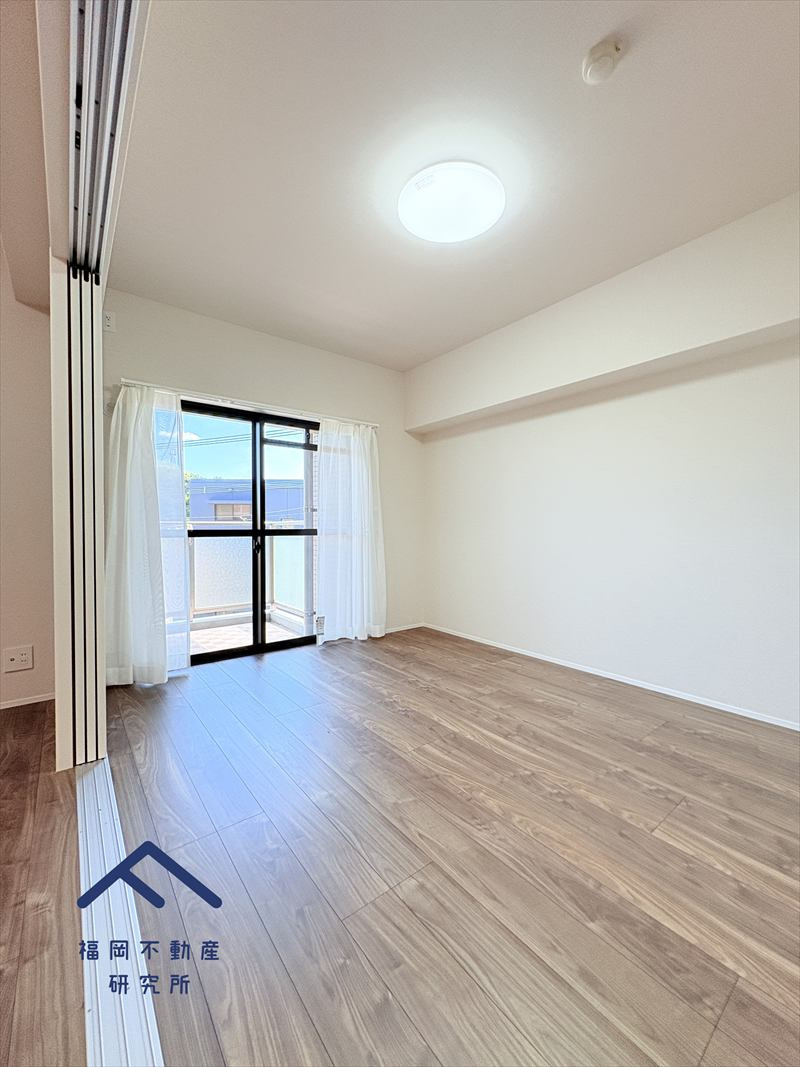 レークサイド野多目の洋室