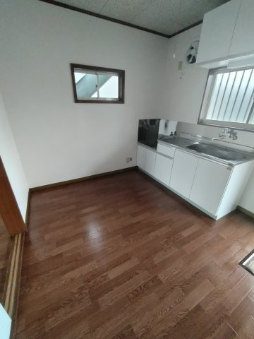 ランブル天 パート2のキッチン|DK