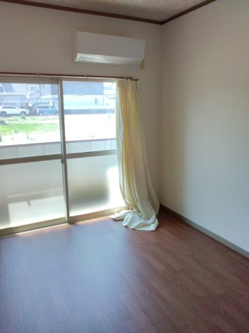 ランブル天 パート2の居間・リビング