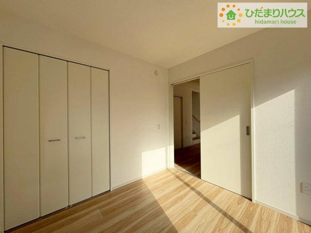 ひたちなか市津田4期　新築戸建の洋室|お掃除しやすく、清潔感を保てるのでダニも発生しにくいフローリング♪