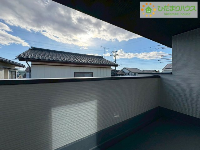 ひたちなか市津田4期　新築戸建のバルコニー|広々としたバルコニー。お洗濯物もぜーんぶ干せちゃいます！！