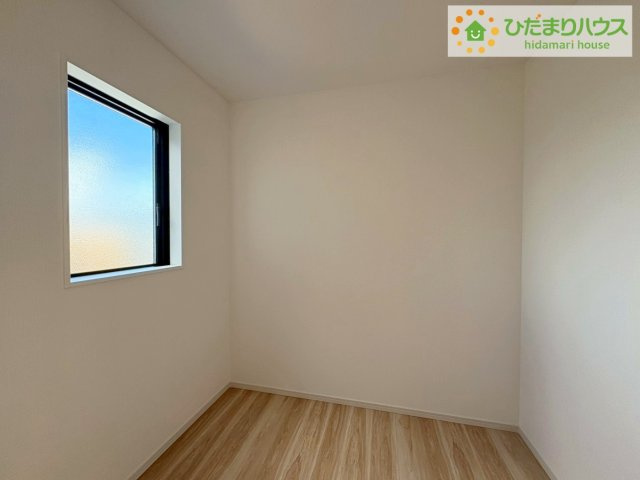 ひたちなか市津田4期　新築戸建の収納|こたつや扇風機などの季節物もポンポンしまえる大容量の納戸付き♪