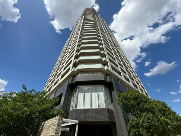 【外観】 | 【外観】関西最大級の壮大な、街づくりの集大成を担う免振タワ―レジデンス『セントプレイスタワー』