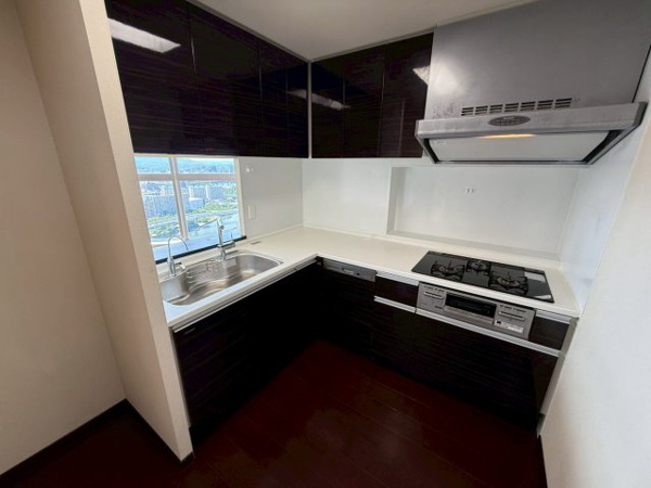 【キッチン】 | 【キッチン】半独立のL字型キッチン！ワイドシンク、ディスポーザー、浄水器、食洗機など機能充実！