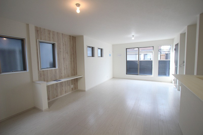 【居間・リビング】 | 朝霞市本町１丁目　新築一戸建住宅　全１棟（朝霞店） | 2025年11月9日撮影