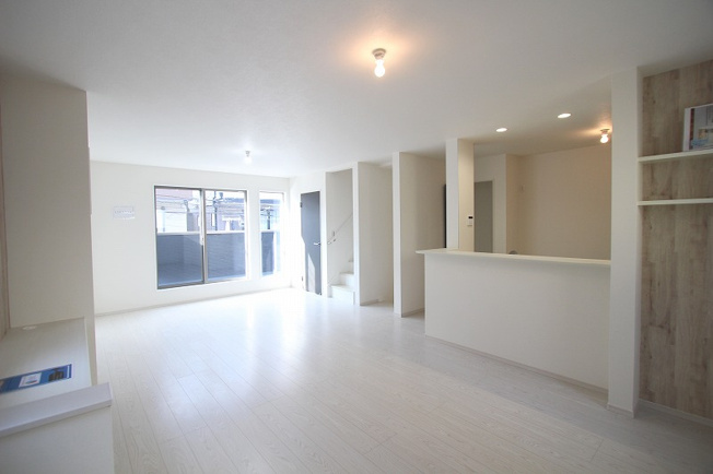 【居間・リビング】 | 朝霞市本町１丁目　新築一戸建住宅　全１棟（朝霞店） | 2025年11月9日撮影