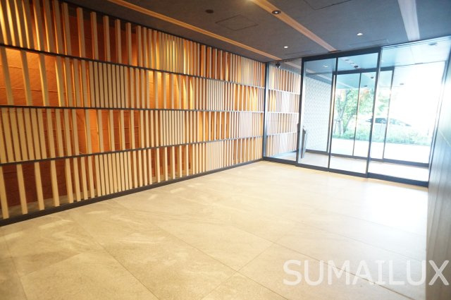 熊本市西区春日３丁目の賃貸マンションのエントランス