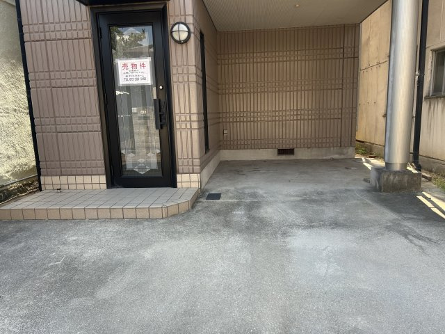 浜寺石津町中　中古建ての駐車場