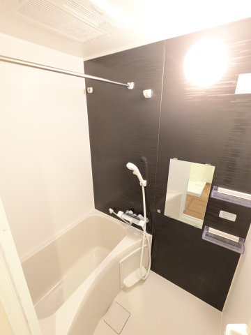 シャルム向ヶ丘の浴室