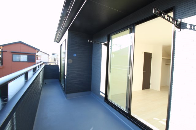 介良乙　新築戸建　3号棟（全4区画）【内覧可能】のバルコニー|2Ｆ　東の部屋　8.0帖