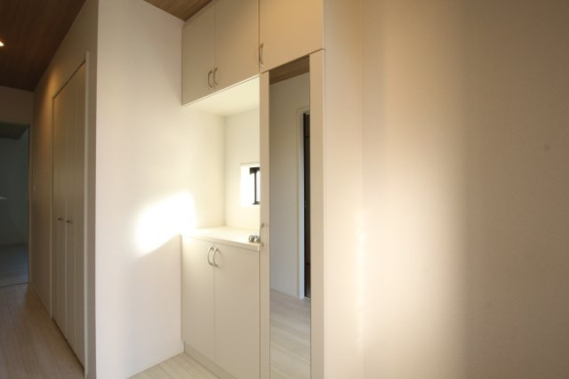 介良乙　新築戸建　3号棟（全4区画）【内覧可能】の収納|玄関収納