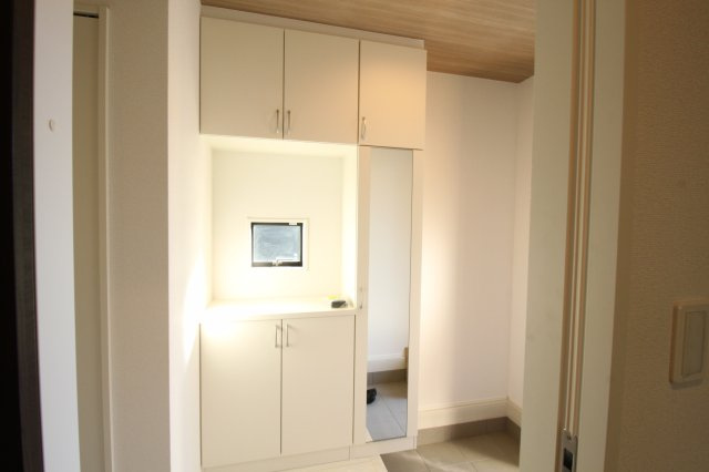 介良乙　新築戸建　3号棟（全4区画）【内覧可能】の収納|玄関収納