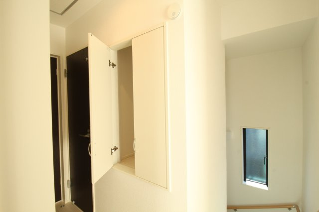 介良乙　新築戸建　3号棟（全4区画）【内覧可能】の収納|2Ｆ　ホール