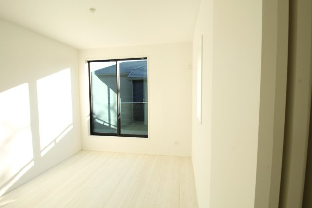 介良乙　新築戸建　3号棟（全4区画）【内覧可能】の洋室|2Ｆ　南の部屋　5.25帖