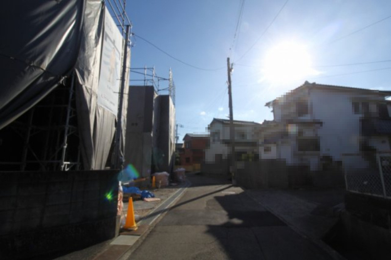 介良乙　新築戸建　3号棟（全4区画）の前面道路含む現地写真