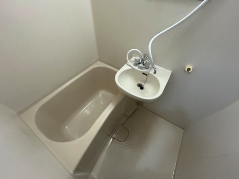 大阪市淀川区三津屋北２丁目の賃貸マンションの浴室