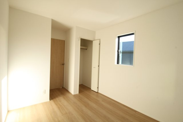 介良乙　新築戸建　2号棟（全4区画）【内覧可能】の洋室|2Ｆ　西の部屋　5.75帖