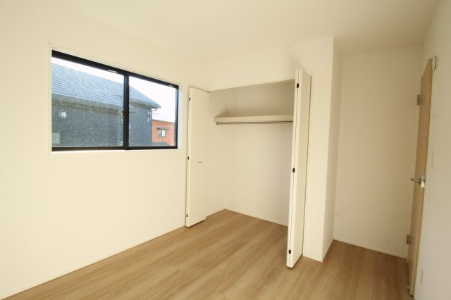 介良乙　新築戸建　2号棟（全4区画）【内覧可能】の洋室|2Ｆ　南西の部屋　5.25帖