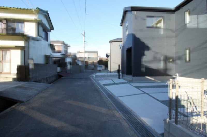 介良乙　新築戸建　2号棟（全4区画）【内覧可能】の前面道路含む現地写真