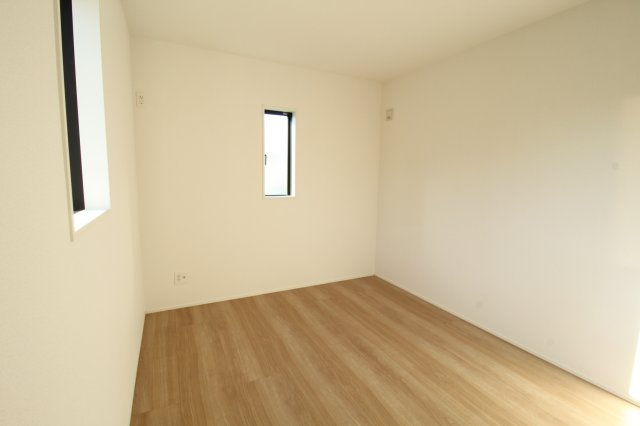 介良乙　新築戸建　2号棟（全4区画）【内覧可能】の洋室|2Ｆ　西の部屋　5.75帖