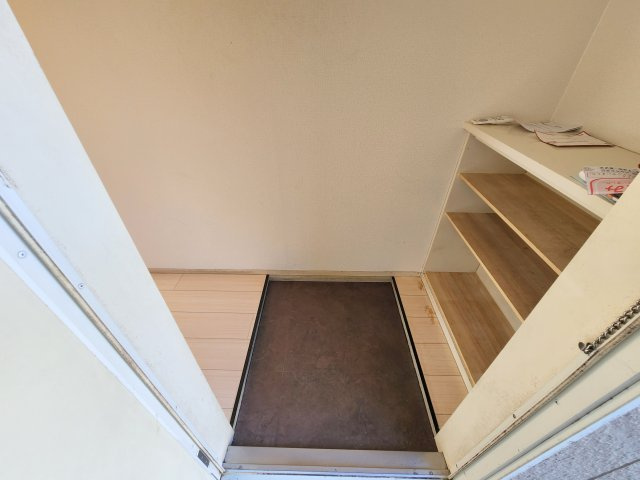 サンコート飛鳥の玄関