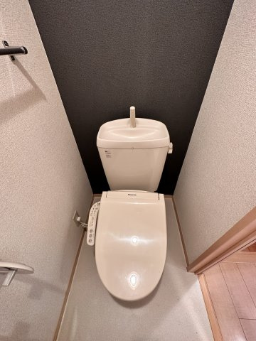 川崎市麻生区王禅寺西３丁目のアパートのトイレ