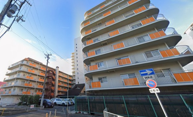 小阪ハイライフの外観