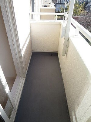 【バルコニー】 | メール・ヴィラ | 陽当たり良好なバルコニーです