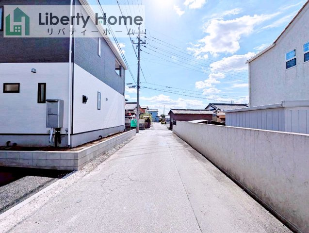 結城市結城第45　新築戸建　1号棟の前面道路含む現地写真