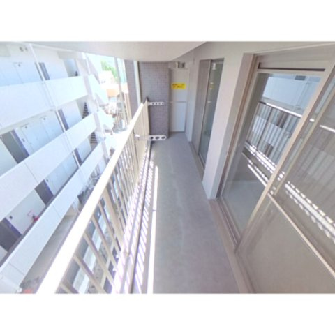 フォーエス新町のバルコニー