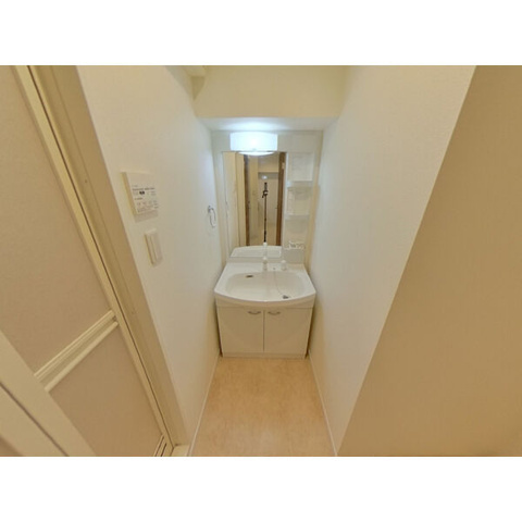 フォーエス新町の独立洗面台