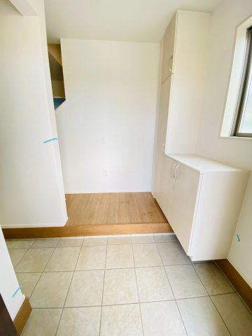 よかタウン／南区出仲間７丁目３期／１号棟の玄関